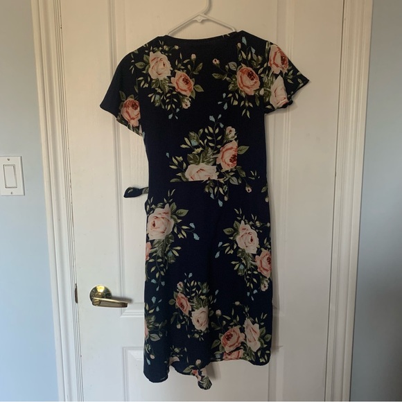 Suzy Shier Navy Floral Wrap Dress - Picture 2 of 2